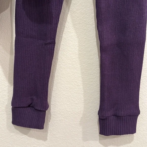 NWOT size 6 Figge Petunia Ellwood Tee & Slim Leggings!